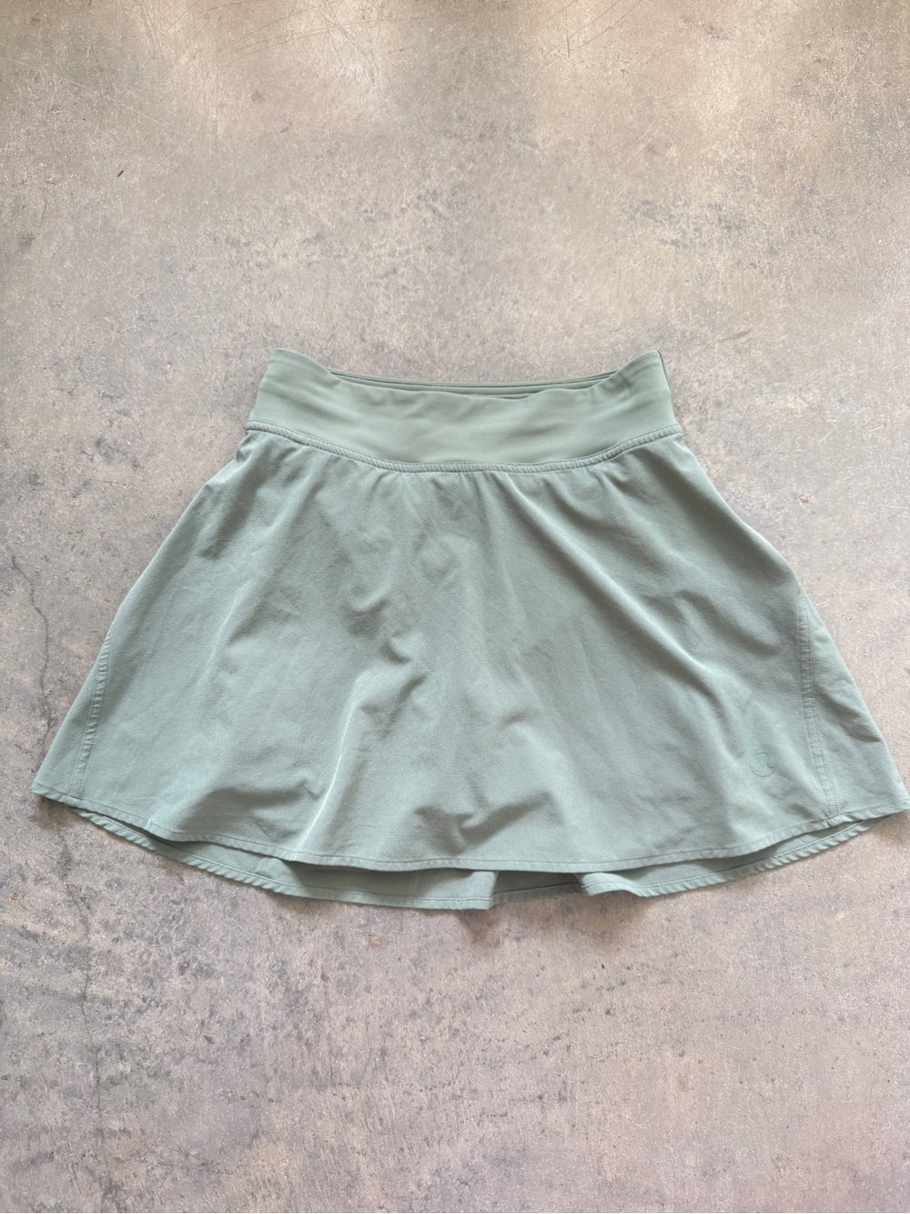 🍋 Lululemon Speed Up Skirt Size 2 Sage Gray Green Tennis Running Golf Skort